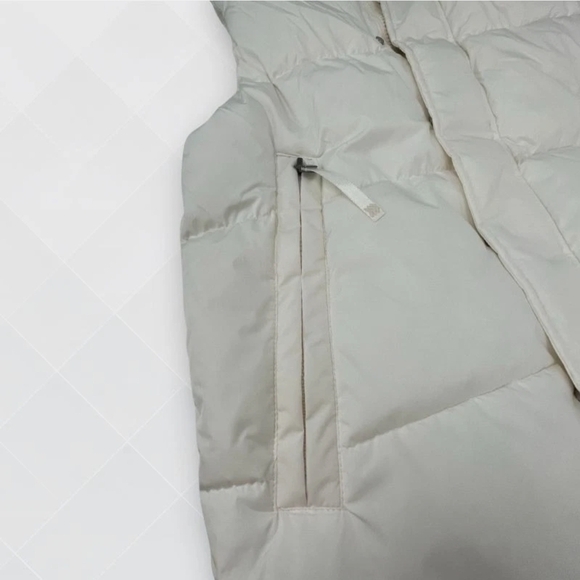 All in Motion Women’s Long Puffer Vest • Off White - Picture 3 of 6